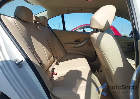 2013 BMW 328 z USA, uszkodzony, nr VIN WBA3A5C53DF603779